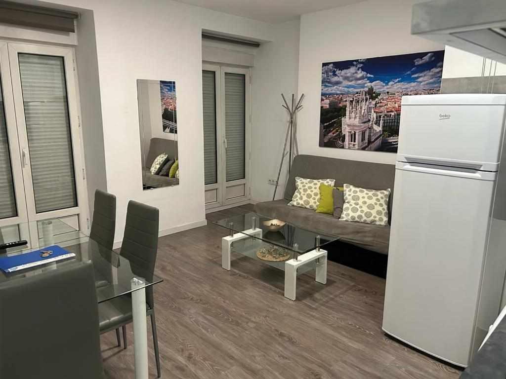 Comodo Y Agradable Estudio En Madrid Centro A3 Exterior photo